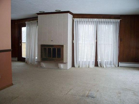 2nd image of 2964 Menoher Blvd