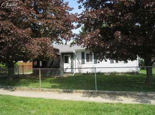 304 Fairfield Ave, Holly, MI