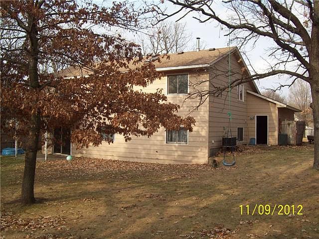 2nd image of 281 Euclid Ave