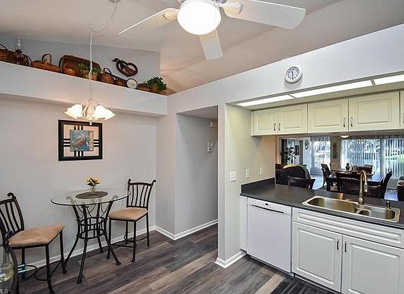 5th image of 202 McGregor Park Cir