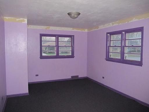5th image of 1933 N Linden Ave