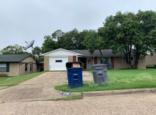 719 Highfall Dr, Dallas, TX 75232