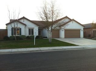 12701 Great Country Dr, Bakersfield, CA 93312