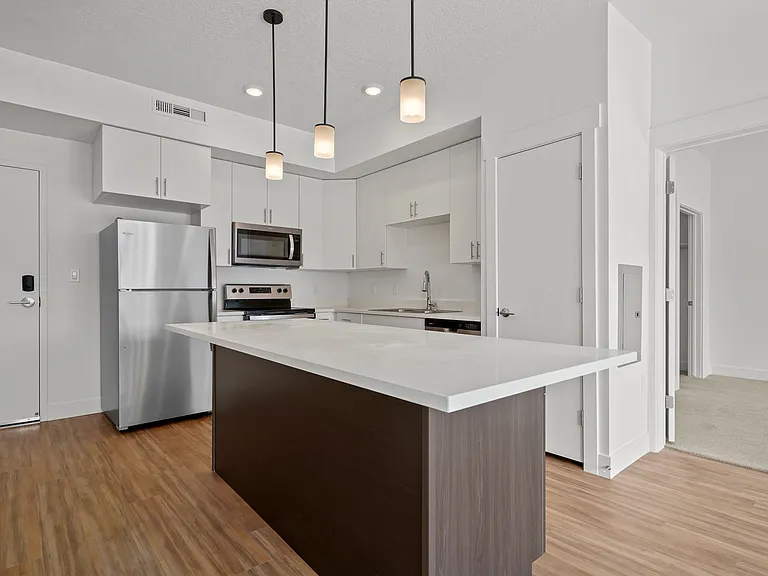 Decker Station Apartments — Photo 43