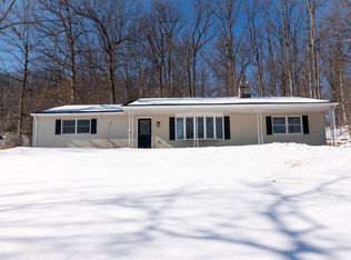 6152 Pigeon Hill Rd, Spring Grove, PA 17362