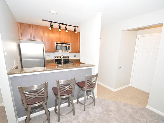 5th image of 108 Glengarry Dr #10-201