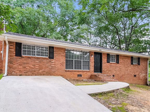 4th image of 1072 Laurel Ln NW
