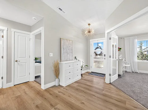10614 Chinook Dr