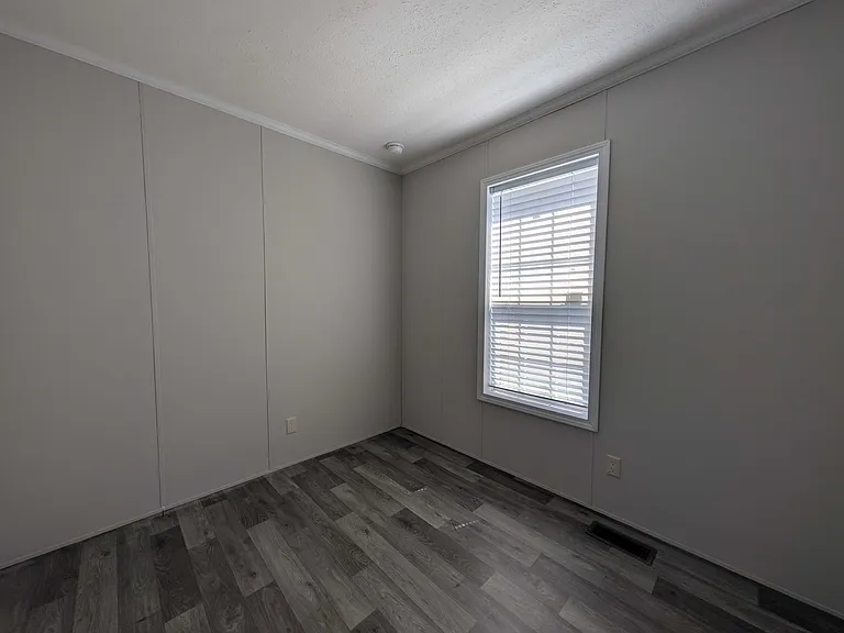 38000 Le Chateau Blvd #147 — Photo 30