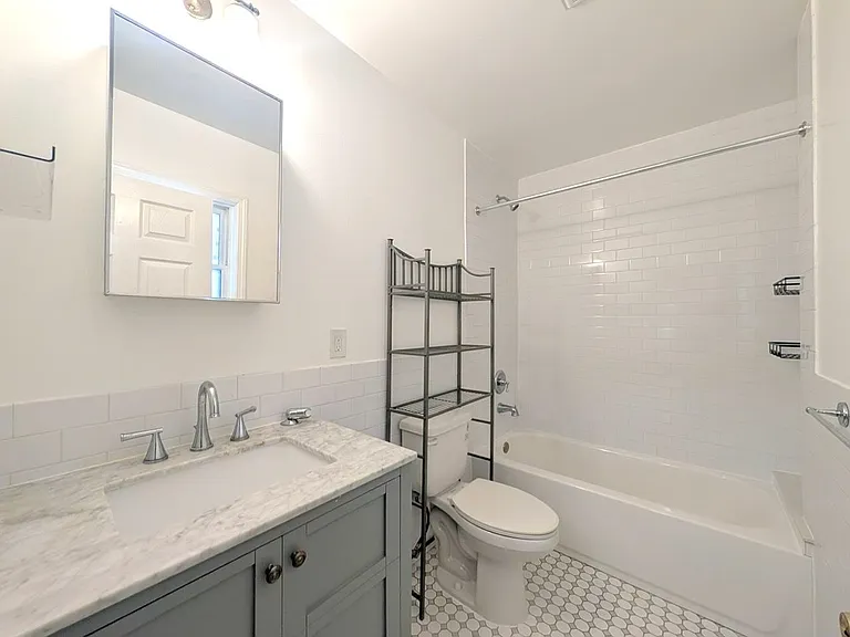 69 Beacon Ave #2 — Photo 15
