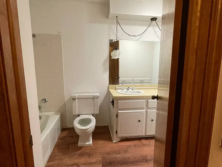 54 Sharon Rd — Photo 22