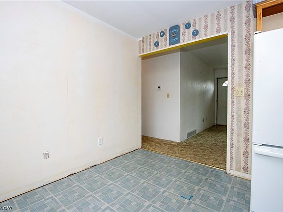 5th image of 341 Eldorado Dr