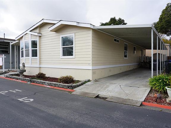 3rd image of 125 Mary Manor Ave #74