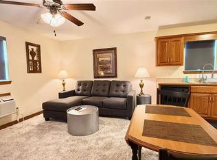 2222 E 8th St APT F, Joplin, MO 64801