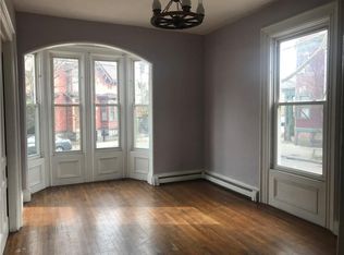 225 Knight St APT 1, Providence, RI 02909