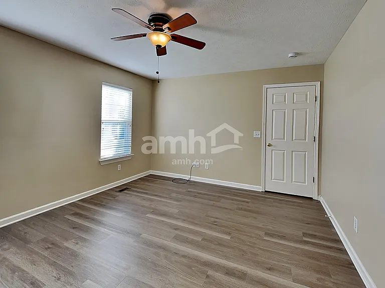 4239 Turnberry Rd — Photo 10