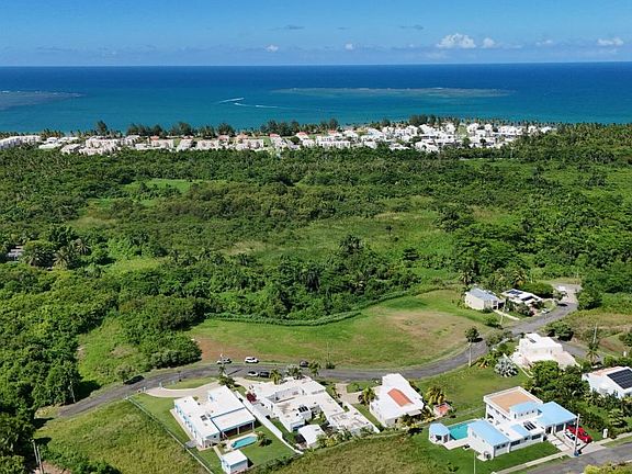 3rd image of Urb Vistas De Yunque Mar 24 Calle #1