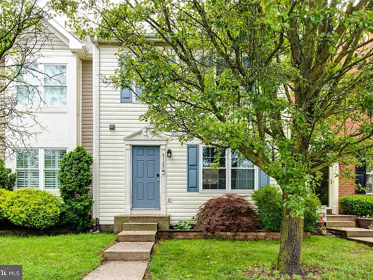 8125 Gray Stone Ln — Photo 2