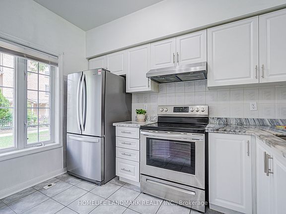 5th image of 10 Saint Moritz Way Unit 6