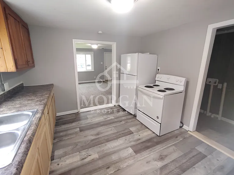 608 Ellenhurst St — Photo 3