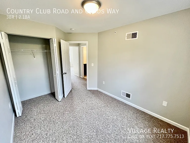 Country Club Rd — Photo 12