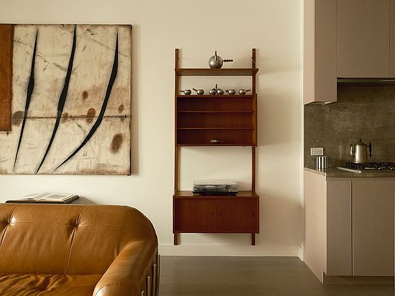 3rd image of 510 Driggs Ave #5K