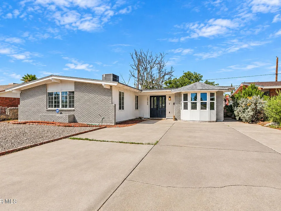 10705 Saigon Dr