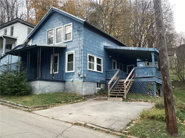 46 Moreland St, Little Falls, NY 13365