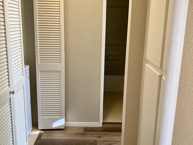 7405 Charmant Dr #2004 — Photo 14