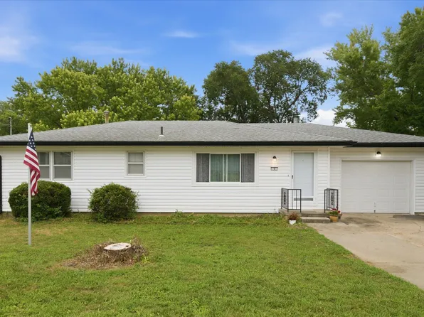 5 Heesch Ave, Treynor, IA 51575