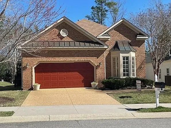 1007 Clayborne Ln, Midlothian, VA 23114