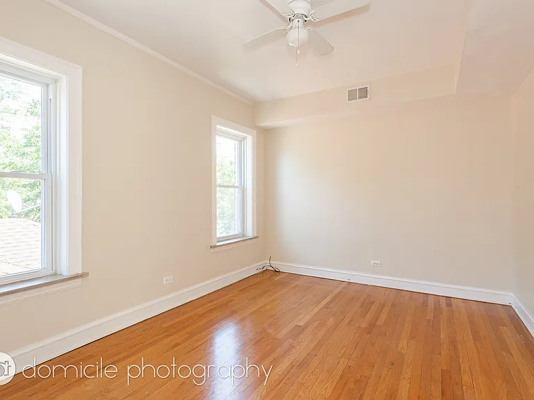 2141 W Arthur Ave #3 — Photo 9
