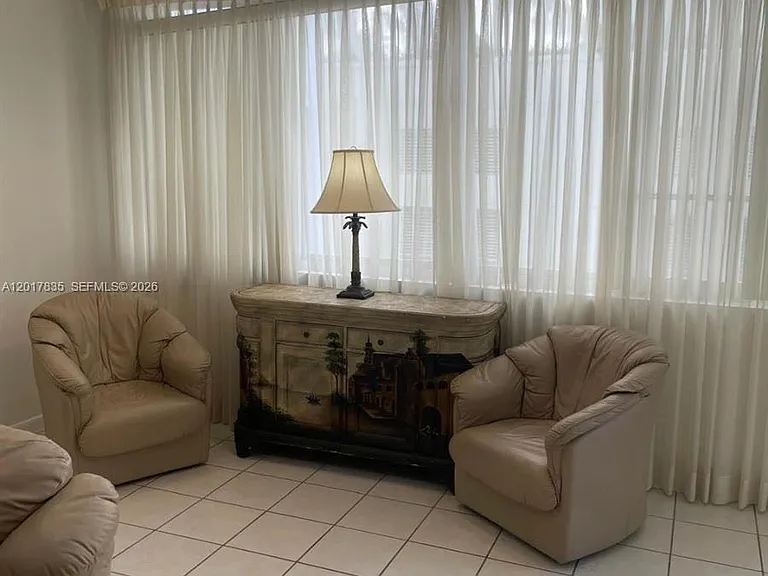 5005 Collins Ave #424 — Photo 5