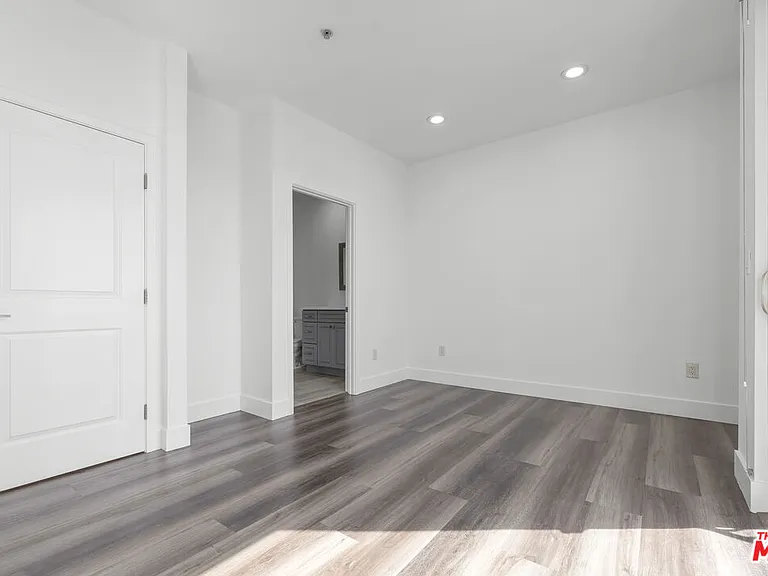 6006 N Klump Ave #1 — Photo 20
