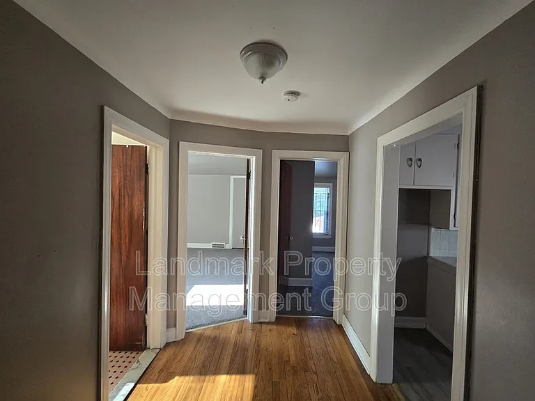 9657 E Outer Dr — Photo 21