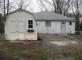 1116 W Banta Rd, Indianapolis, IN 46217