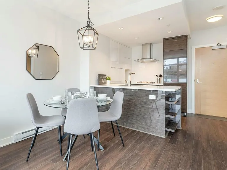 1777 W 7th Ave #814 — Photo 4