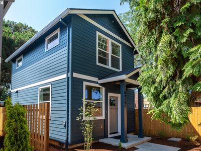 6415 SE Tibbettts St #C, Portland, OR, 97206