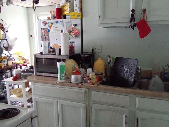 2nd image of 256 Barnhart St
