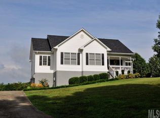 4884 Midway Sand Rd, Hickory, NC 28601