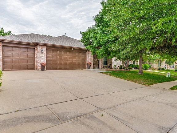 3rd image of 10534 Highland Ridge Rd