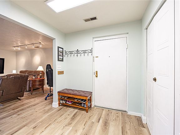 3rd image of 7509 Penn Bridge Ct
