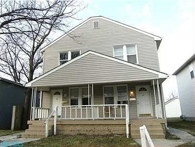 5th image of 824-826 Leona Ave