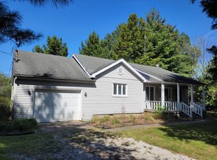 11978 E Bunny Farm Rd, Mount Vernon, IL 62864