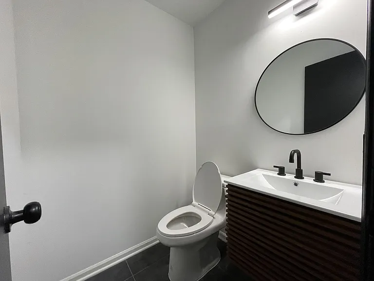 1438 S Diane Ct SE #A — Photo 7