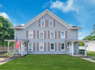 46 Lincoln Ave, Sayville, NY 11782