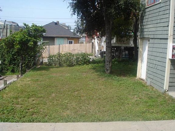 Community Grounds