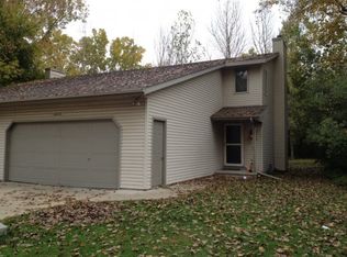 2041 Hilltop Dr, Green Bay, WI 54304