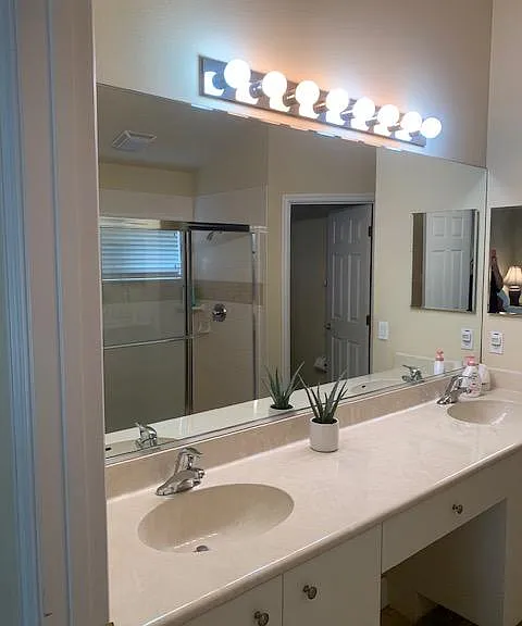 MASTER BATH AND WALK IN CLOSET, SEPARATE TOILET AREA WITH DOOR.