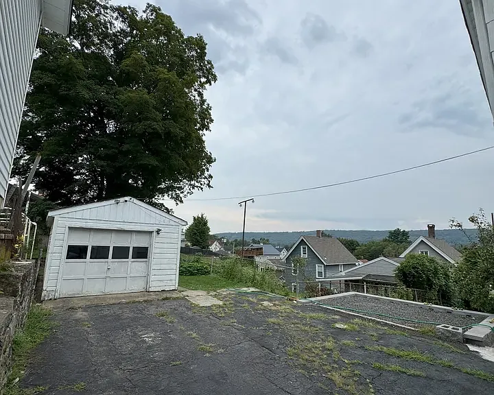 99 Oak St #1 — Photo 2